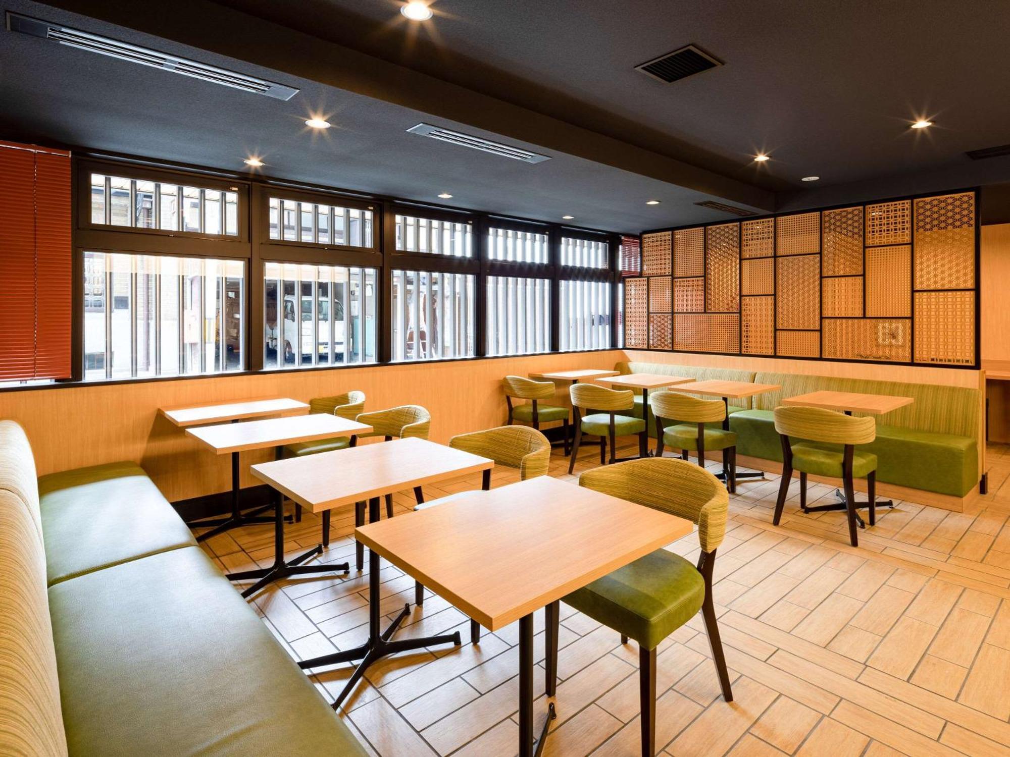 Comfort Shijokarasuma 酒店